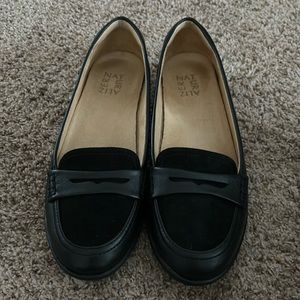 Naturalizer Black Leather Finley Loafers Size 8.5 M